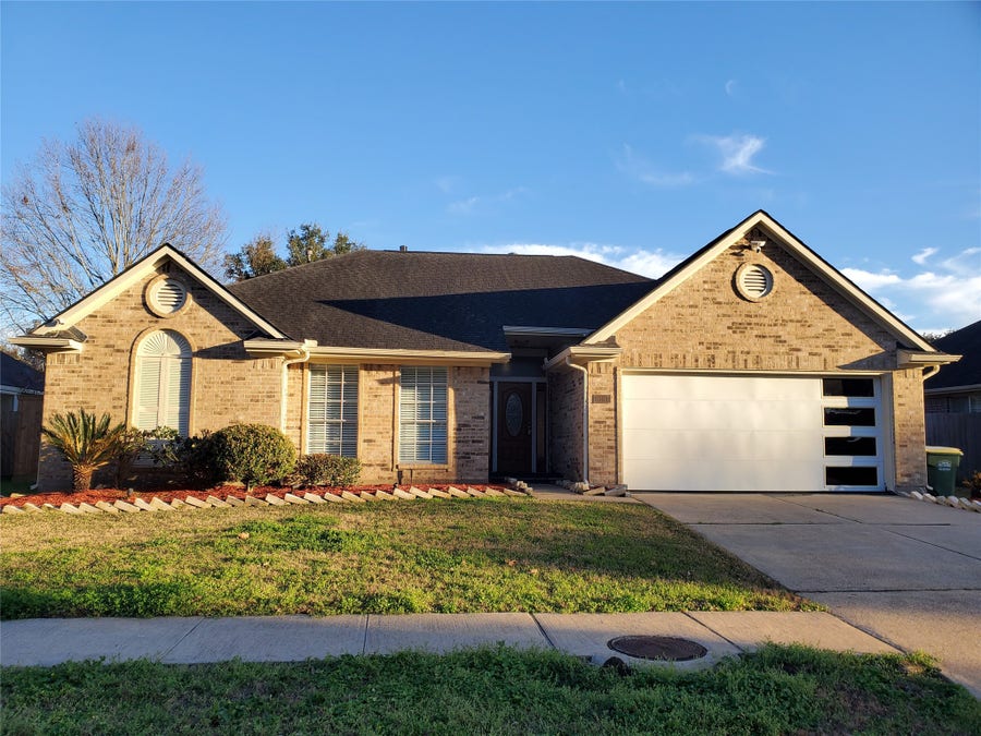 Property photo for 2107 Tower Bridge Road, Pearland, TX