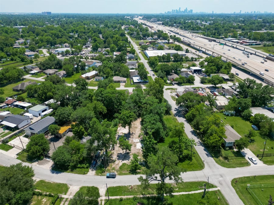 Property photo for 3704 Topping Street, Houston, TX