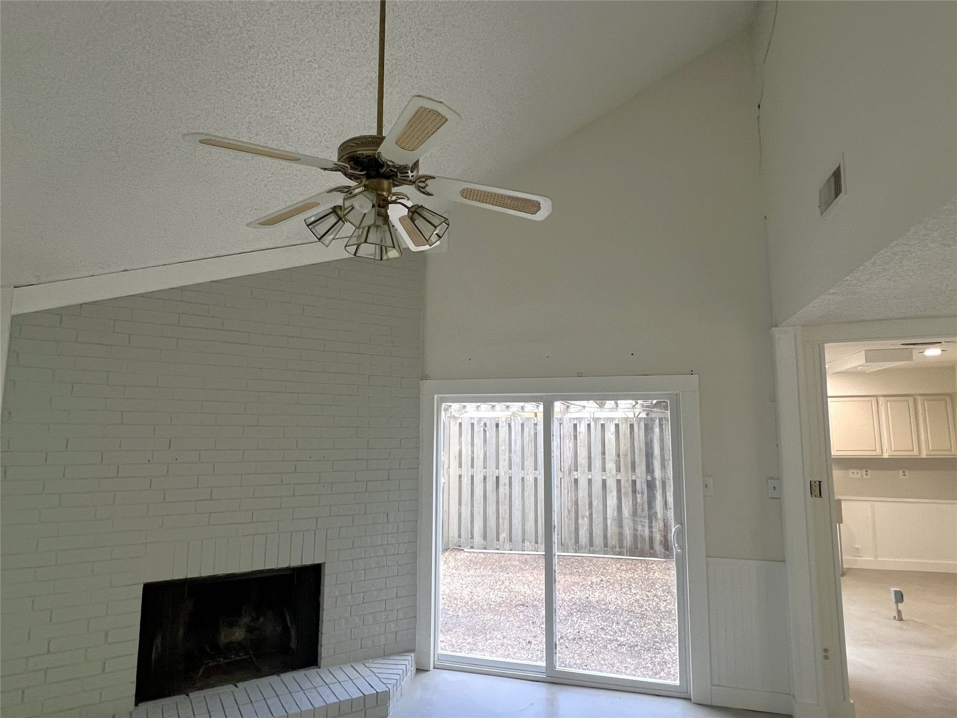 1856 Veranda Drive, West Columbia, TX 77486