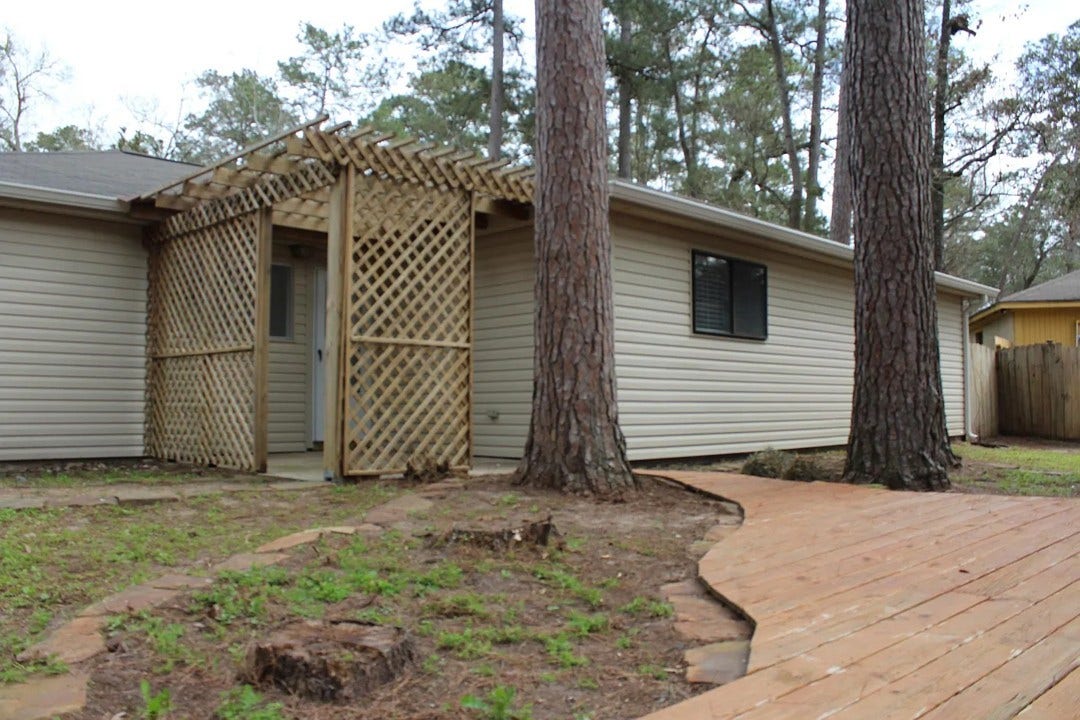 55 E White Willow Circle, Spring, TX 77381 55 E White Willow Circle, Spring, TX 77381