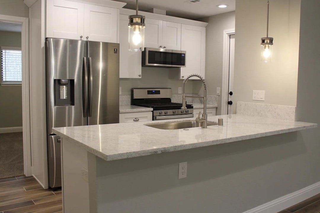 55 E White Willow Circle, Spring, TX 77381 55 E White Willow Circle, Spring, TX 77381