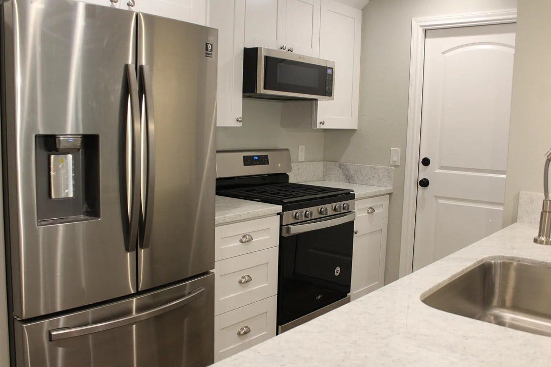 55 E White Willow Circle, Spring, TX 77381 55 E White Willow Circle, Spring, TX 77381