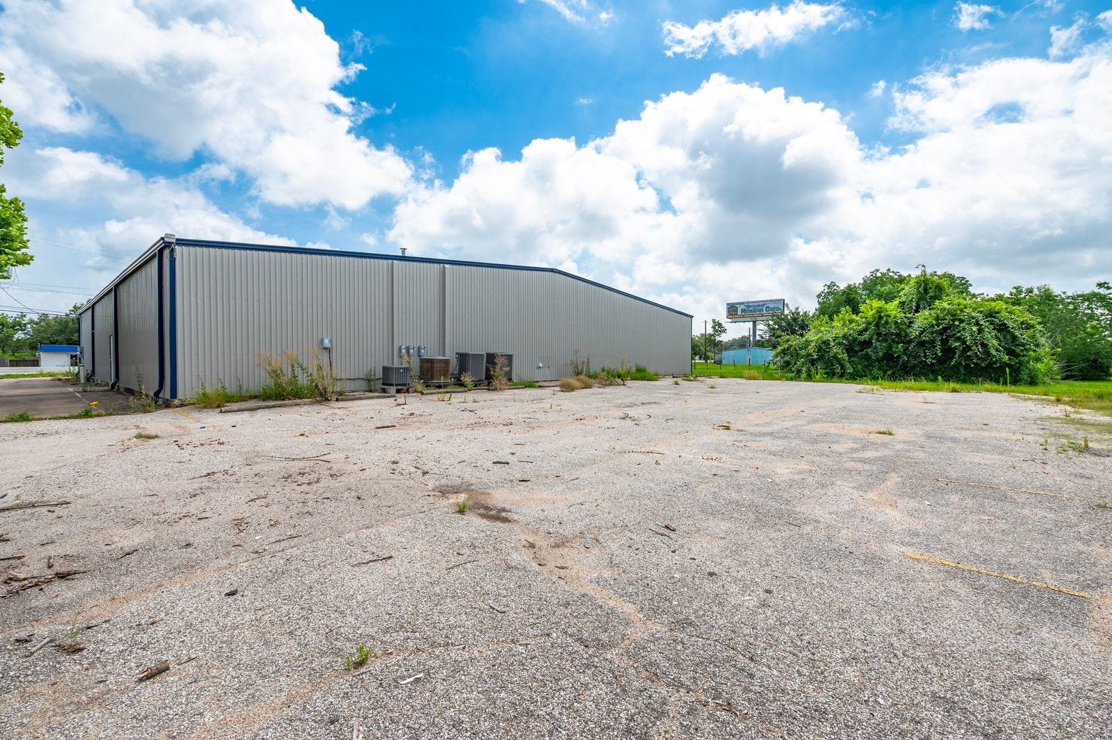 8621 Highway 6, Hitchcock, TX 77563 8621 Highway 6, Hitchcock, TX 77563