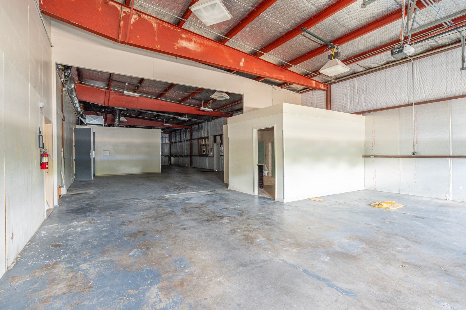 8621 Highway 6, Hitchcock, TX 77563 8621 Highway 6, Hitchcock, TX 77563