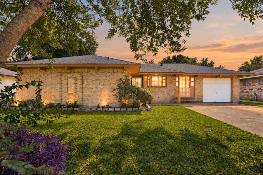 Property photo for 1507 Willow Rock Road, Houston, TX