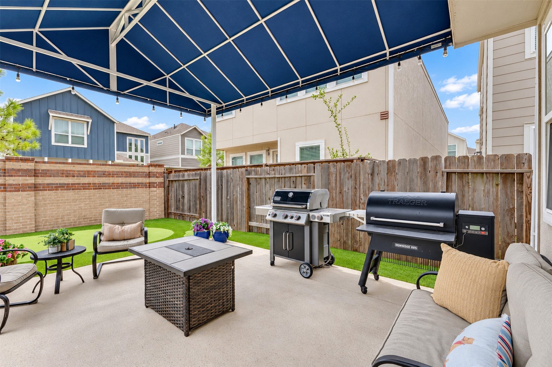 9904 Smokehouse Silo Lane, Houston, TX 77080 9904 Smokehouse Silo Lane, Houston, TX 77080