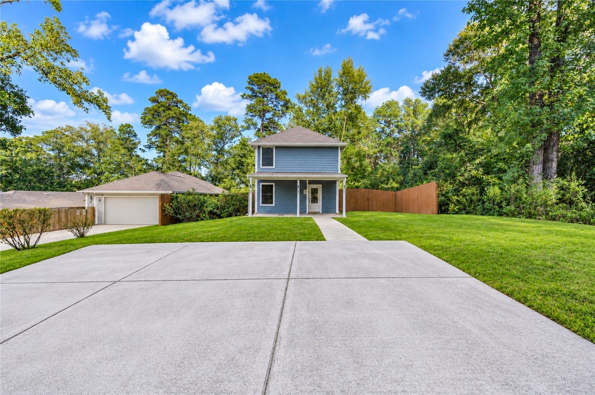 15190 Crockett Road, Willis, TX 77378 15190 Crockett Road, Willis, TX 77378