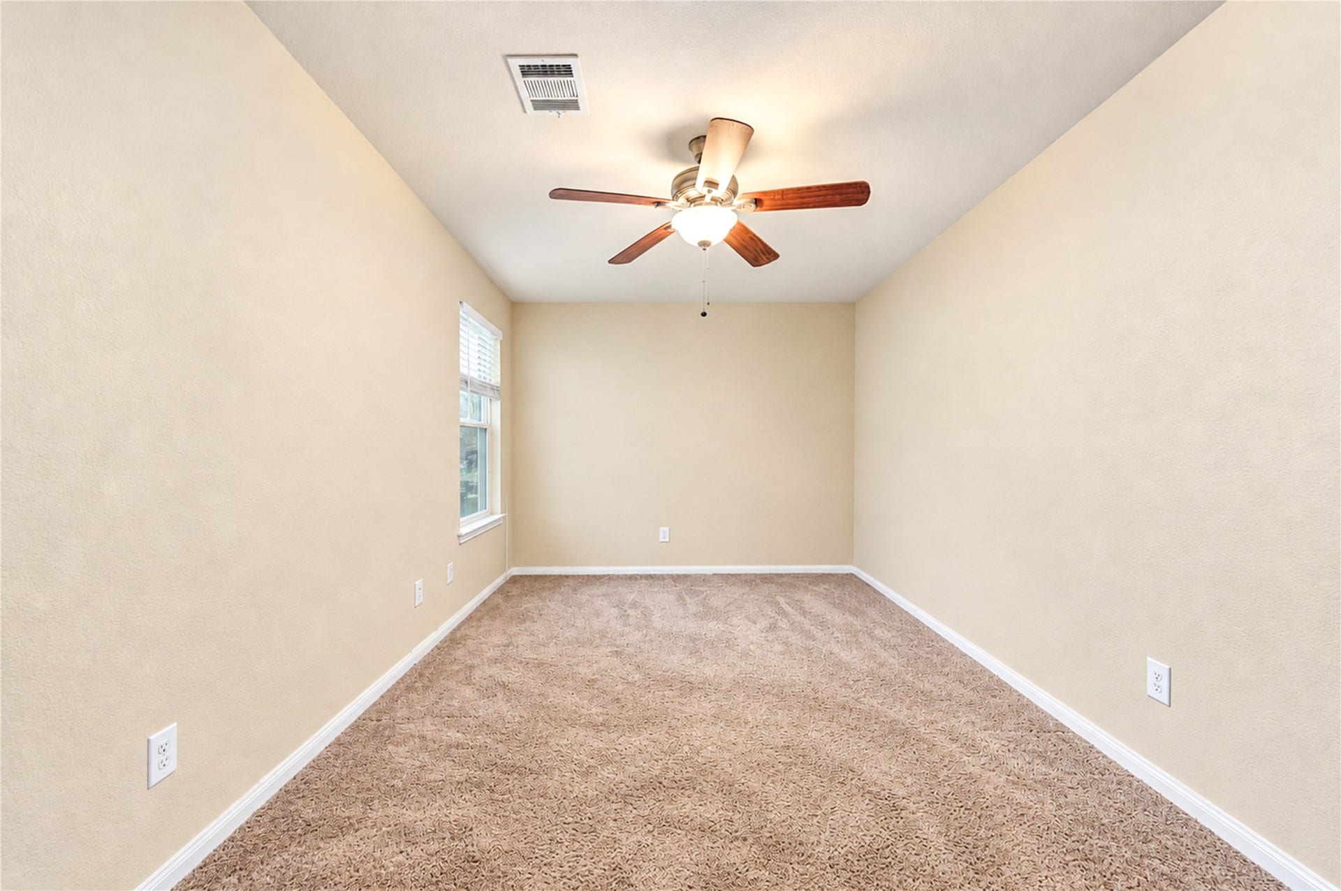 15190 Crockett Road, Willis, TX 77378 15190 Crockett Road, Willis, TX 77378