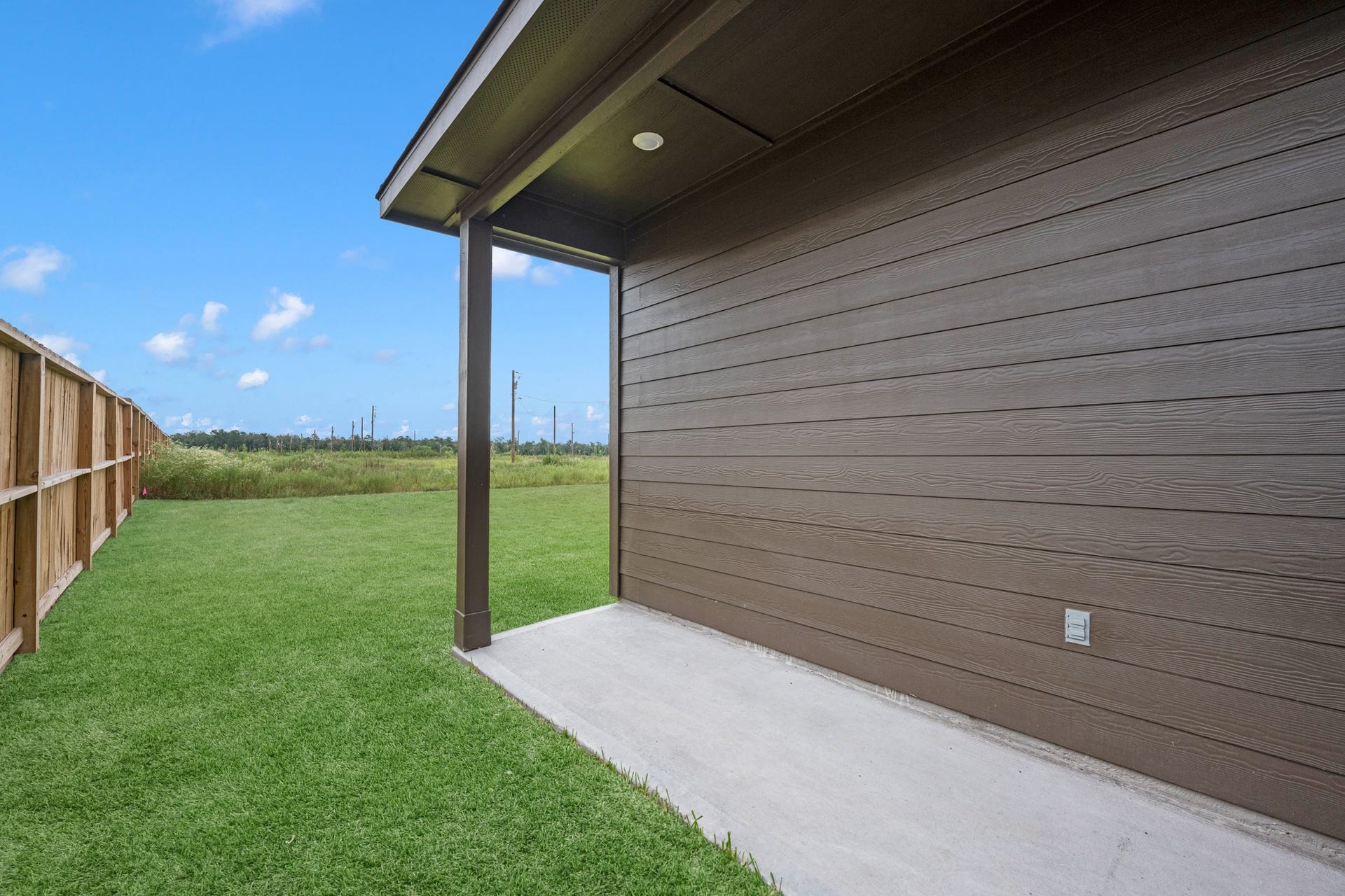25662 John Wayne Road, Splendora, TX 77372