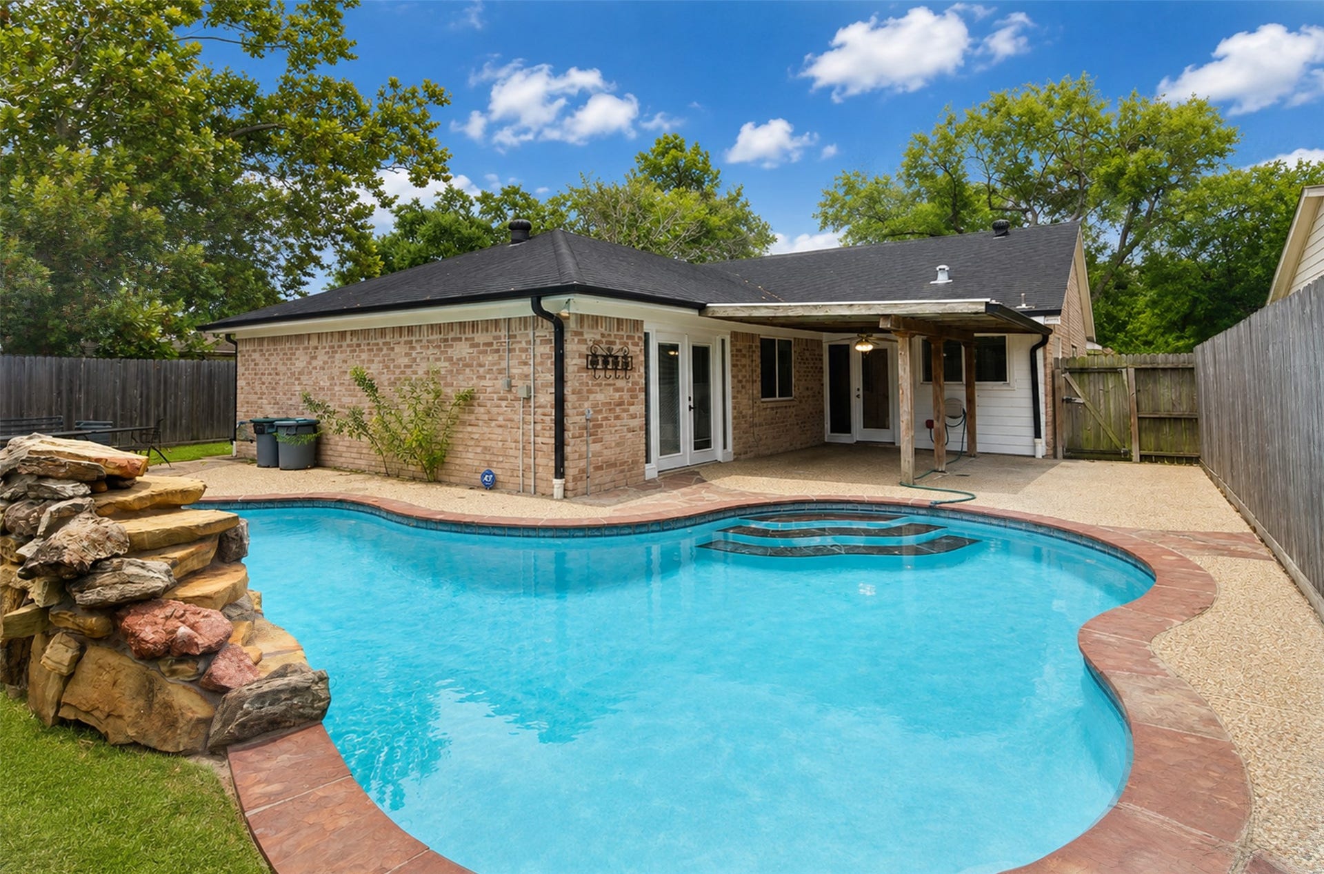 22610 Poppyfield Drive, Katy, TX 77450 22610 Poppyfield Drive, Katy, TX 77450