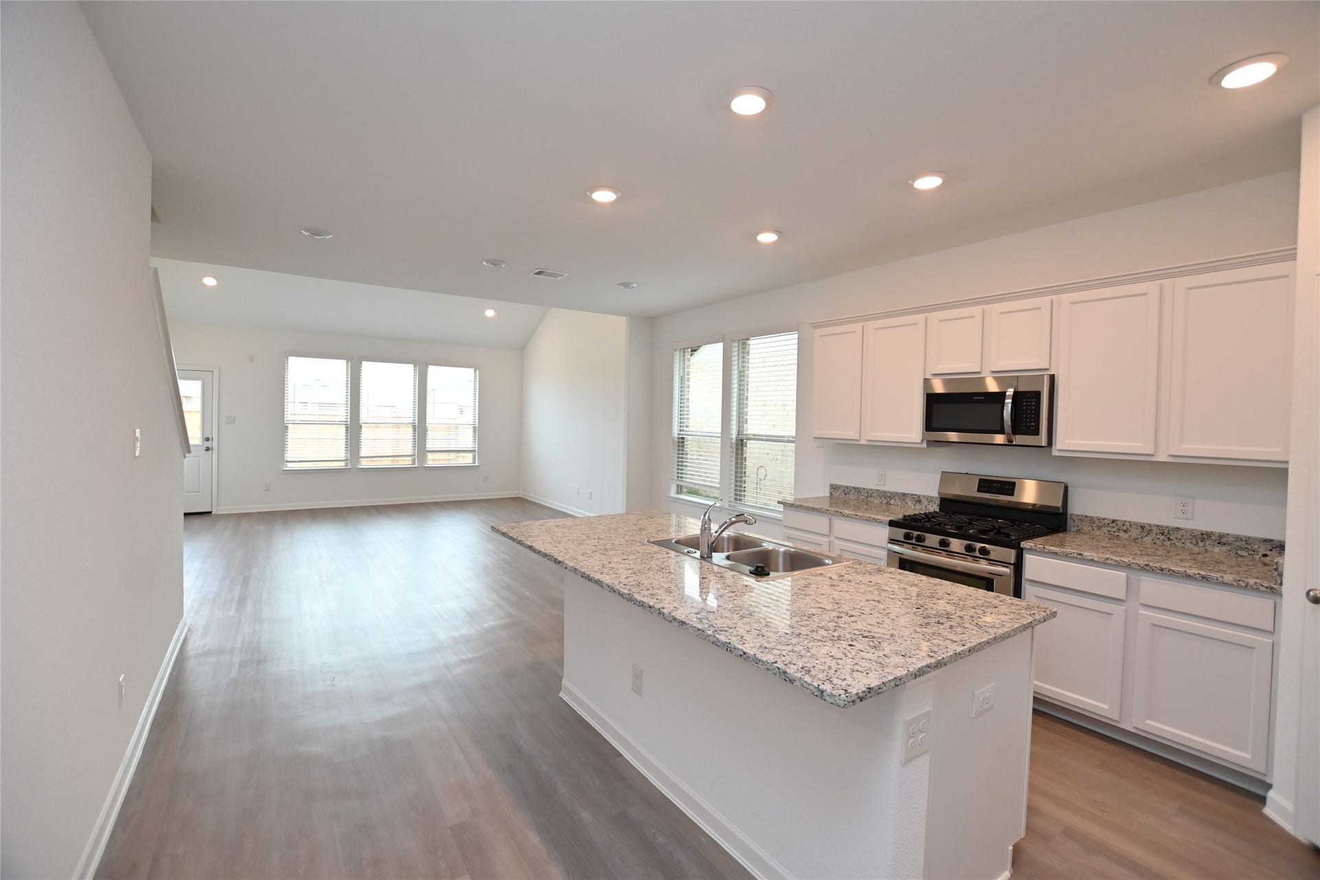 3306 Driftwood Meadow Ln, Richmond, TX 77406