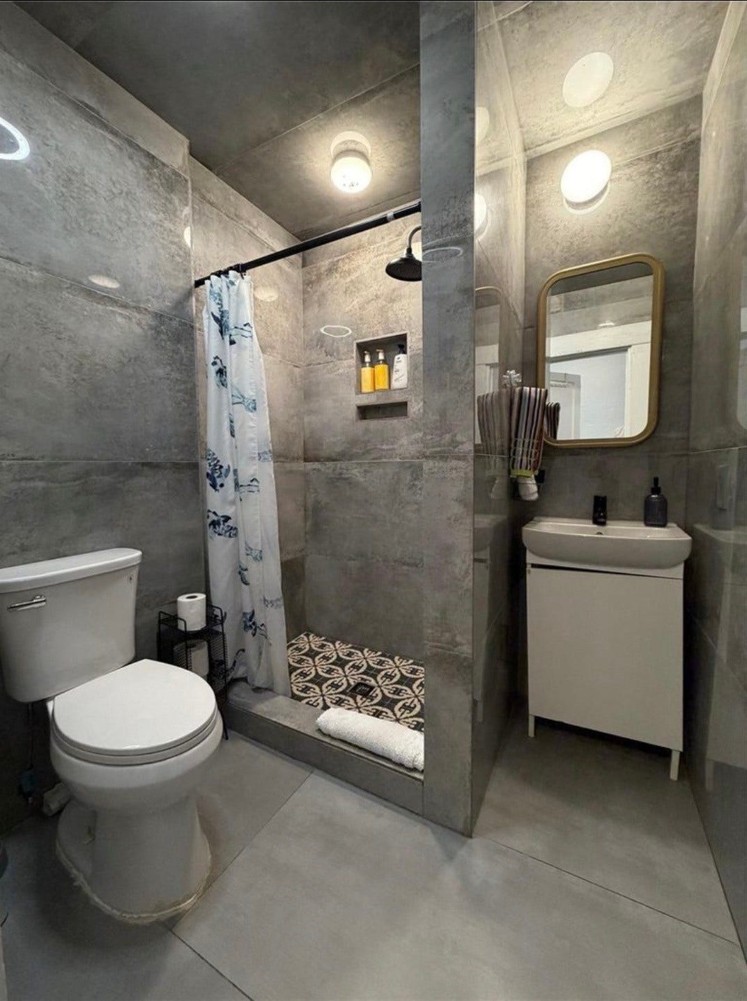402 Hyde Park Boulevard, Houston, TX 77006 402 Hyde Park Boulevard, Houston, TX 77006