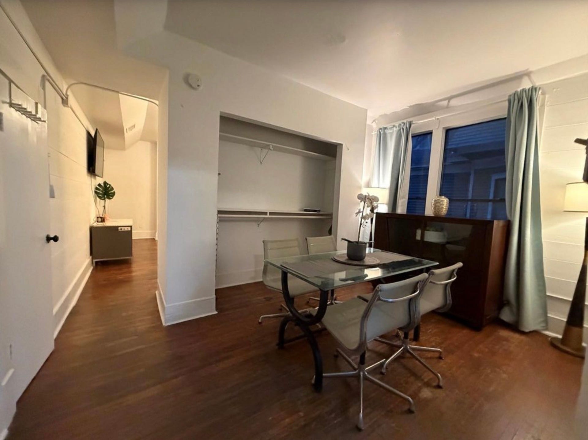 402 Hyde Park Boulevard, Houston, TX 77006 402 Hyde Park Boulevard, Houston, TX 77006