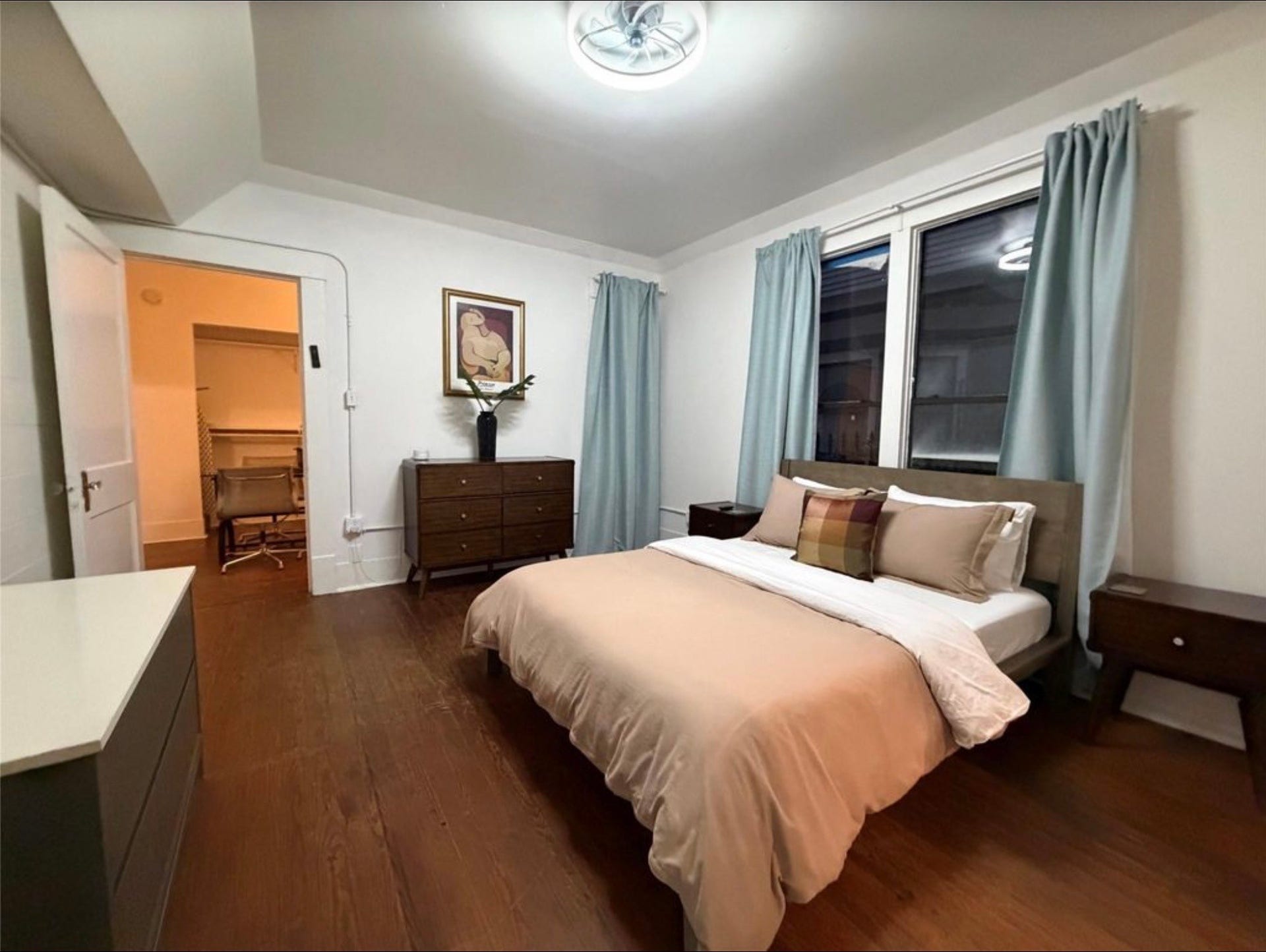 402 Hyde Park Boulevard, Houston, TX 77006 402 Hyde Park Boulevard, Houston, TX 77006