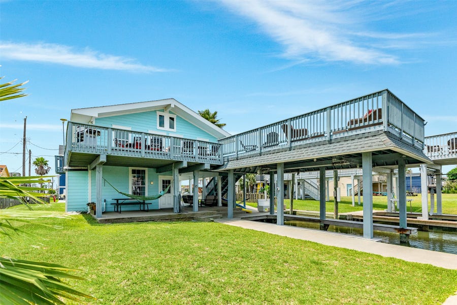 Property photo for 16614 Bermuda Way, Galveston, TX