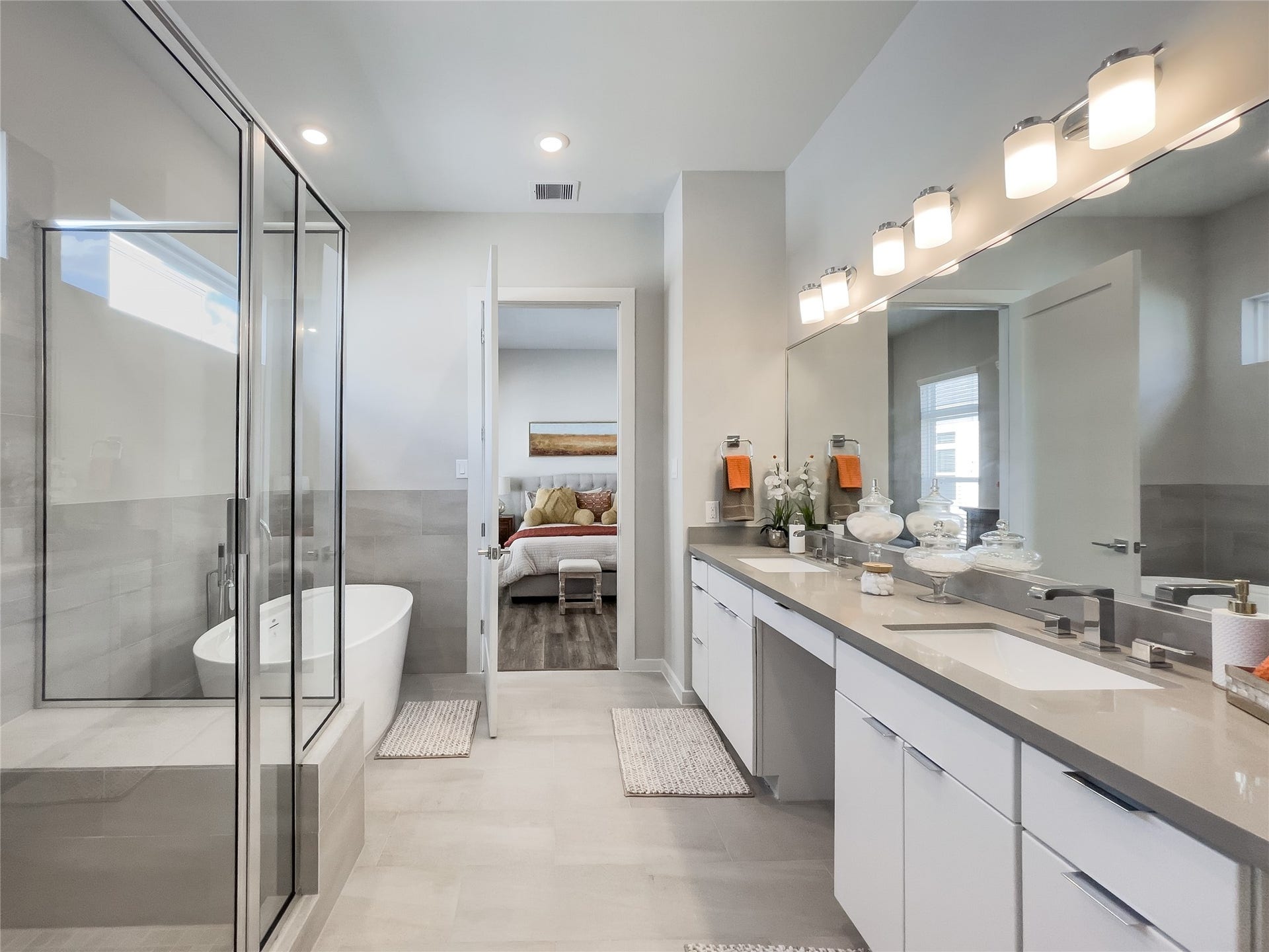 5823 Fairdale Lane, #E, Houston, TX 77057 5823 Fairdale Lane, #E, Houston, TX 77057