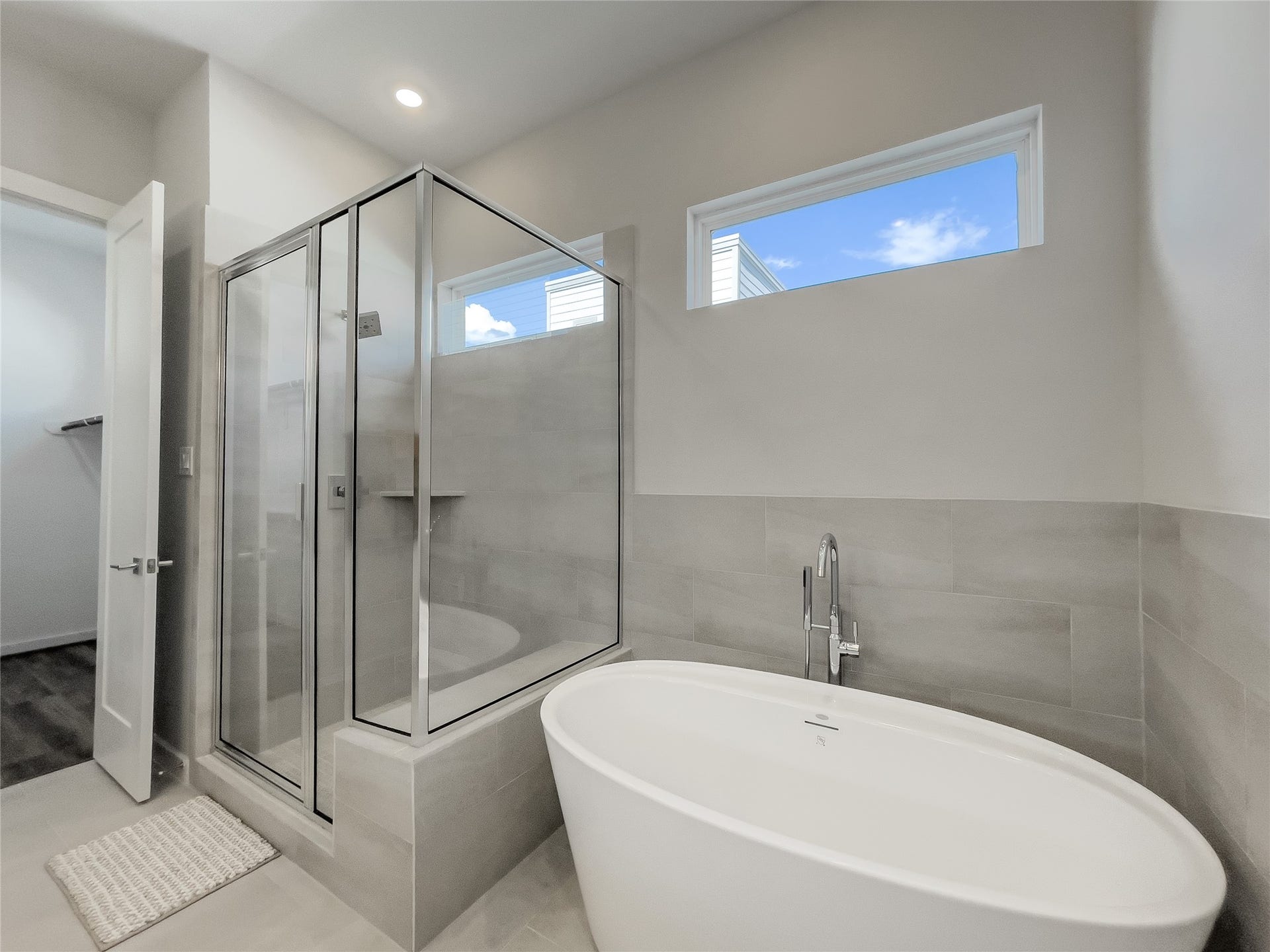 5823 Fairdale Lane, #E, Houston, TX 77057 5823 Fairdale Lane, #E, Houston, TX 77057