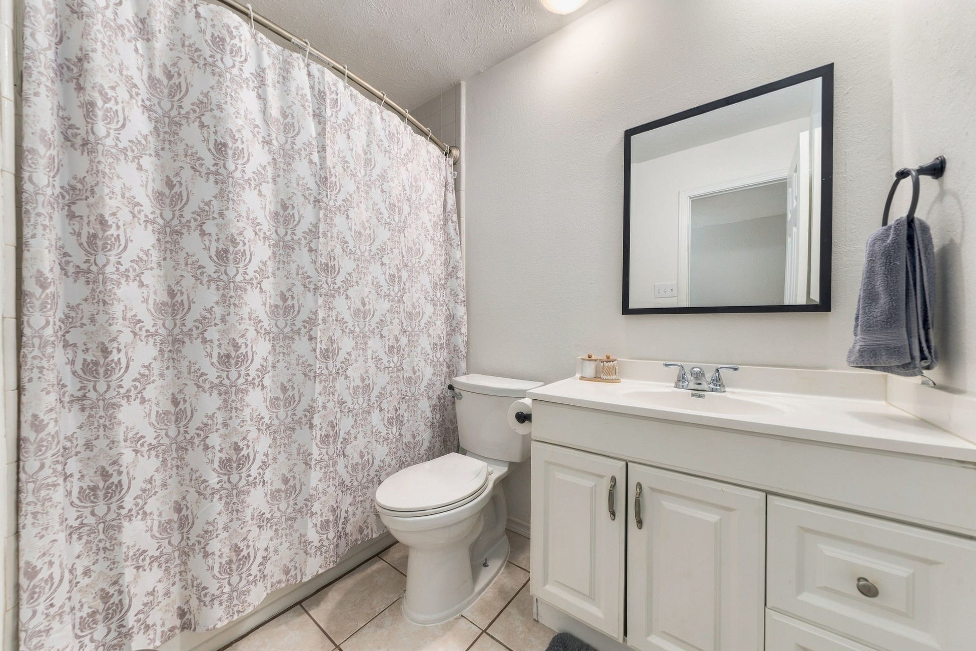5326 Girnigoe Drive, Houston, TX 77084 5326 Girnigoe Drive, Houston, TX 77084