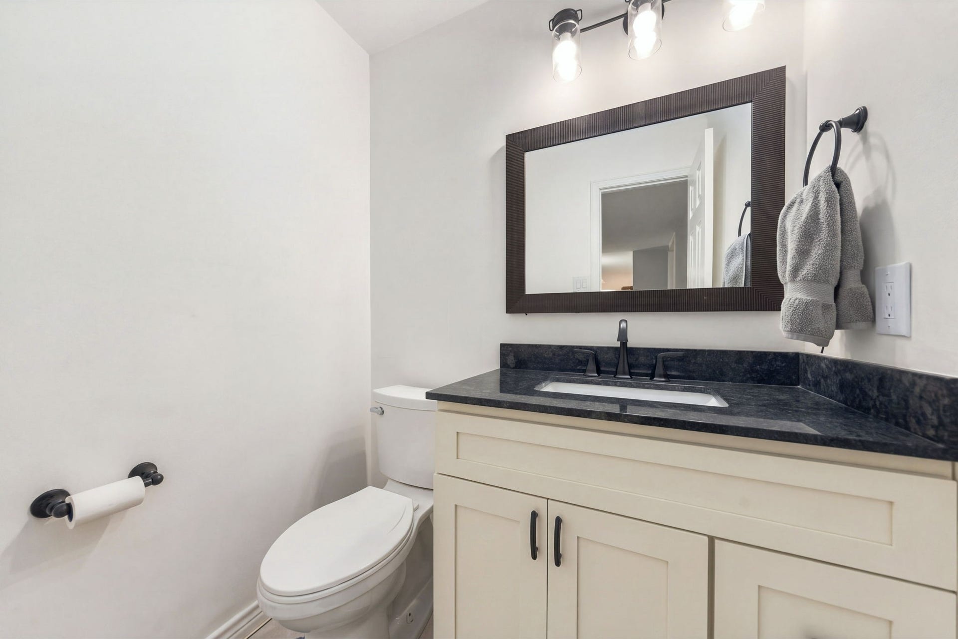 5326 Girnigoe Drive, Houston, TX 77084 5326 Girnigoe Drive, Houston, TX 77084