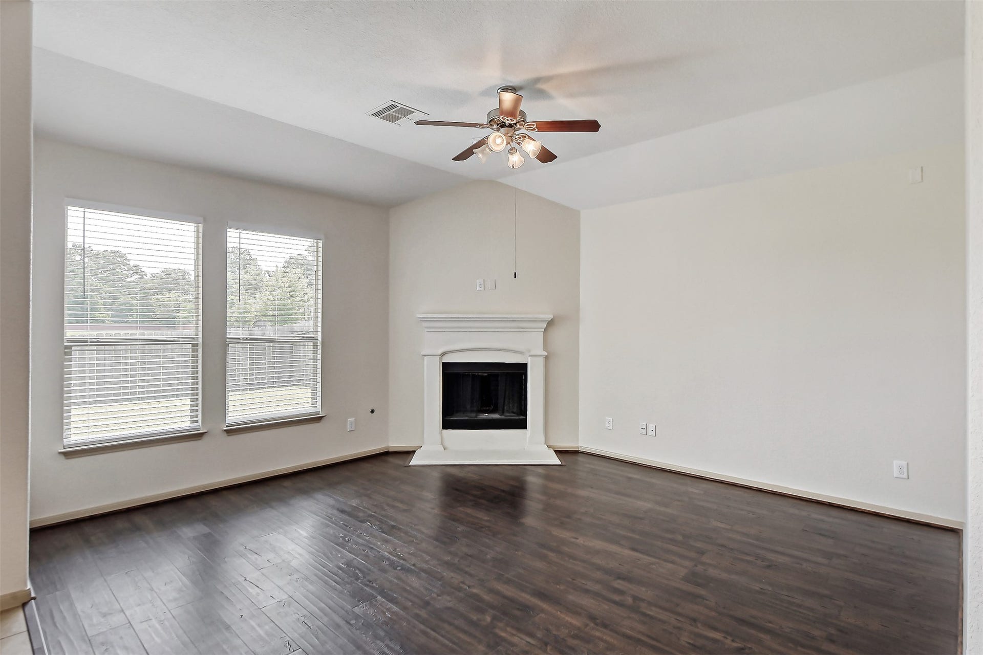 25522 Marmite Drive, Tomball, TX 77375 25522 Marmite Drive, Tomball, TX 77375