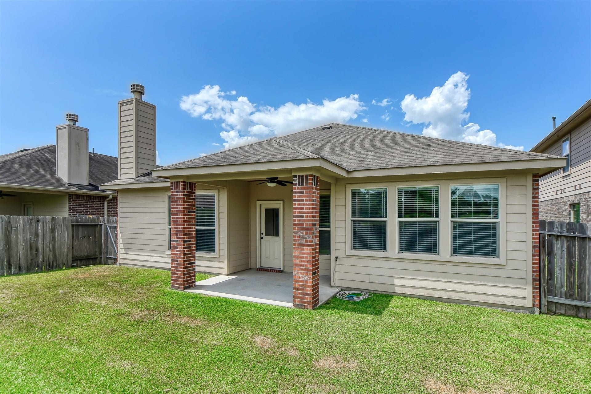 25522 Marmite Drive, Tomball, TX 77375 25522 Marmite Drive, Tomball, TX 77375