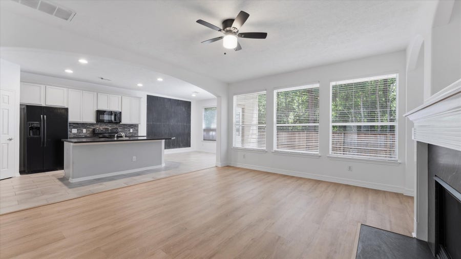 Property photo for 15 Benedict Canyon Loop, The Woodlands, TX