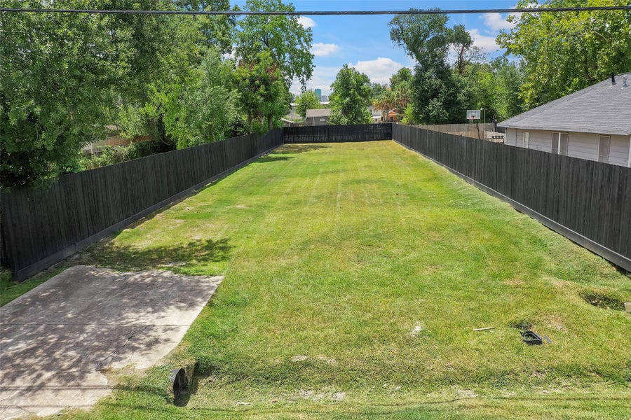 Property photo for 213 Sylvester Road, Houston, TX