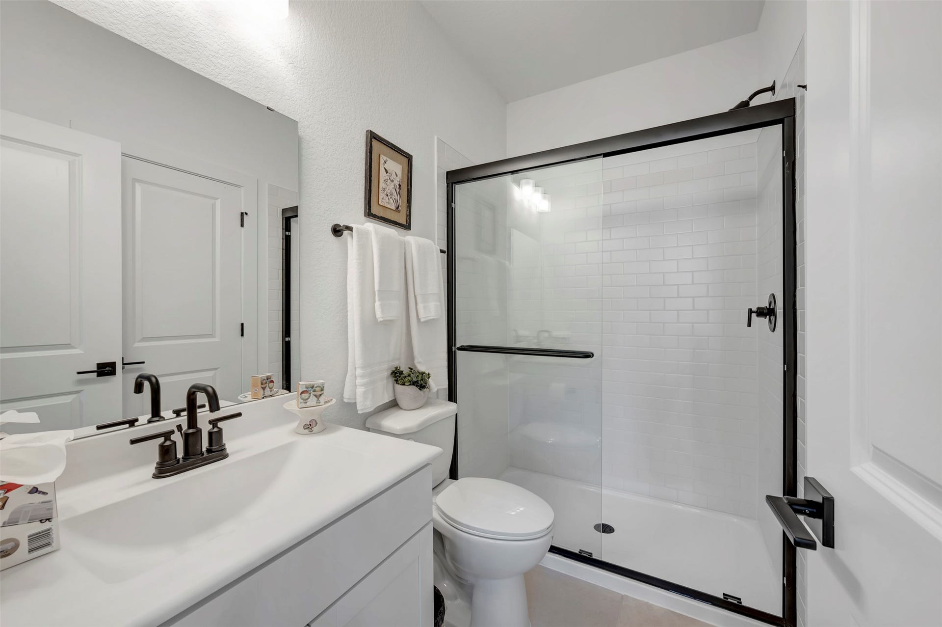 1049 Apple Ridge Road, Magnolia, TX 77363 Bedroom 3 bath (*Photo not of actual home and used for illustration purposes only.)