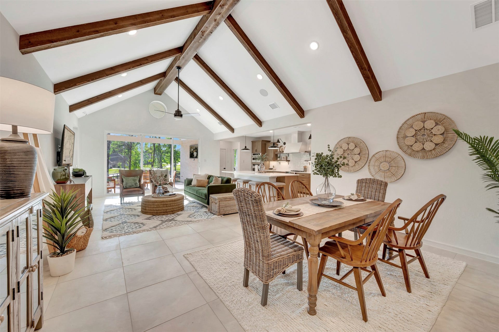 1049 Apple Ridge Road, Magnolia, TX 77363 Charming dining area (*Photo not of actual home and used for illustration purposes only.)
