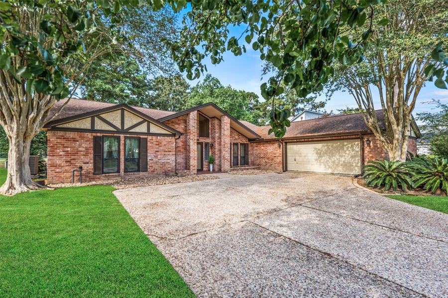 Property photo for 8019 Rebawood Drive, Humble, TX