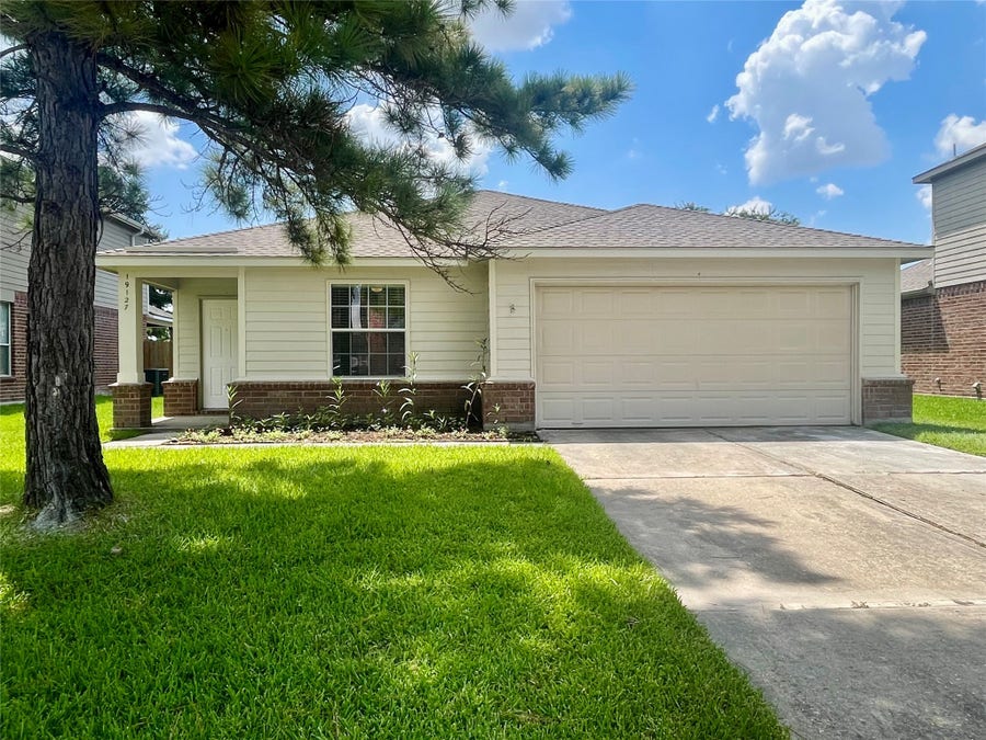 Property photo for 19127 Yaupon Ranch Drive, Cypress, TX