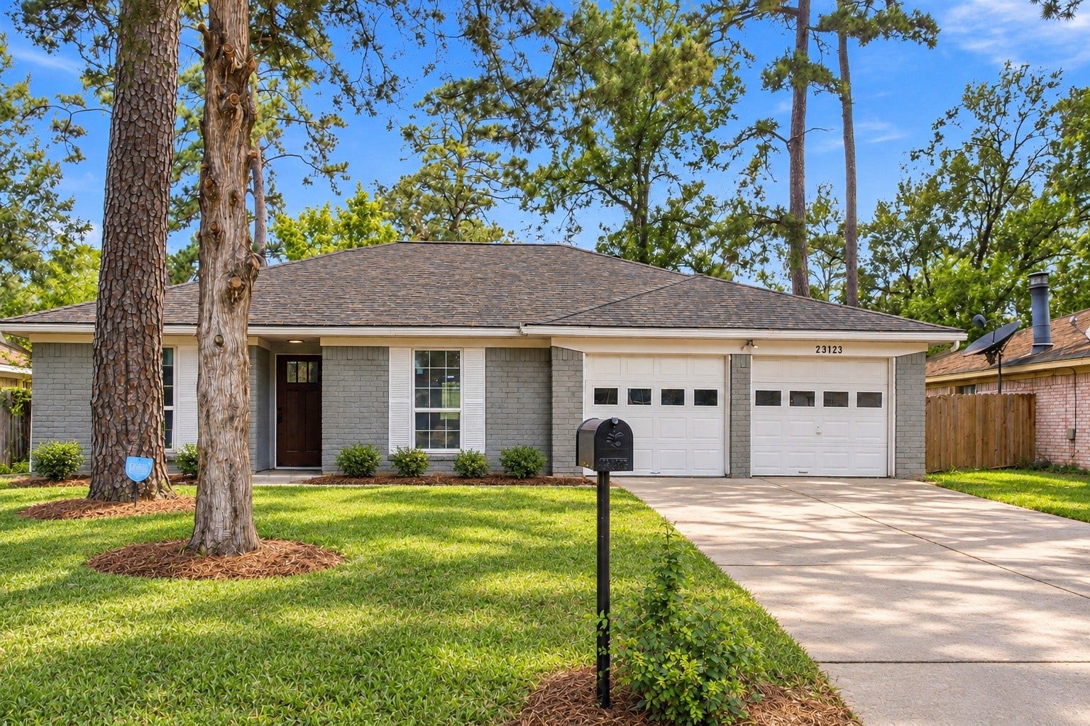 23123 Cranberry Trail, Spring, TX 77373 Perfect curb appeal!