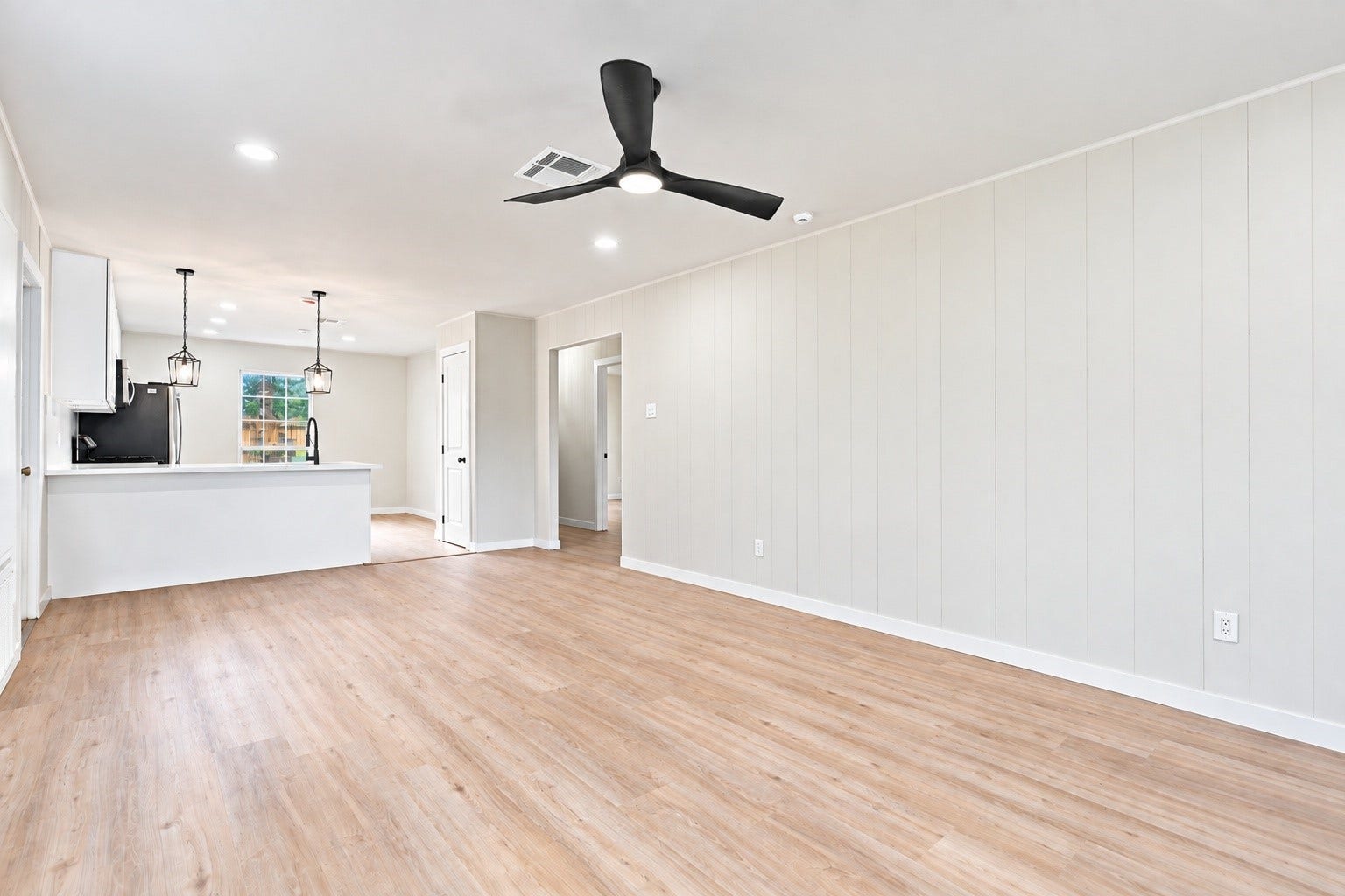 23123 Cranberry Trail, Spring, TX 77373 Another angle of the living room leading to the kitchen!