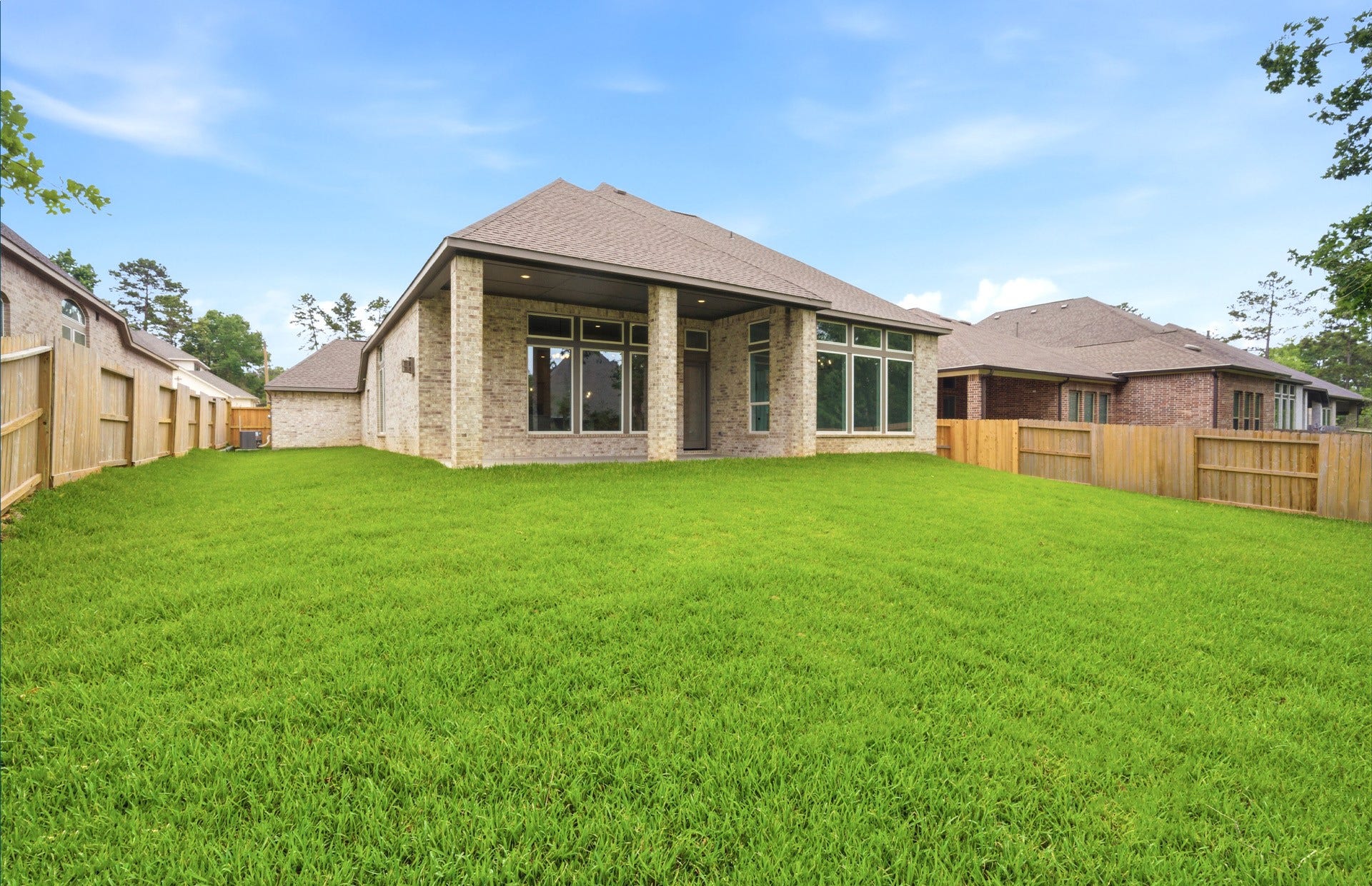 334 Calmato Woods Way, Willis, TX 77318