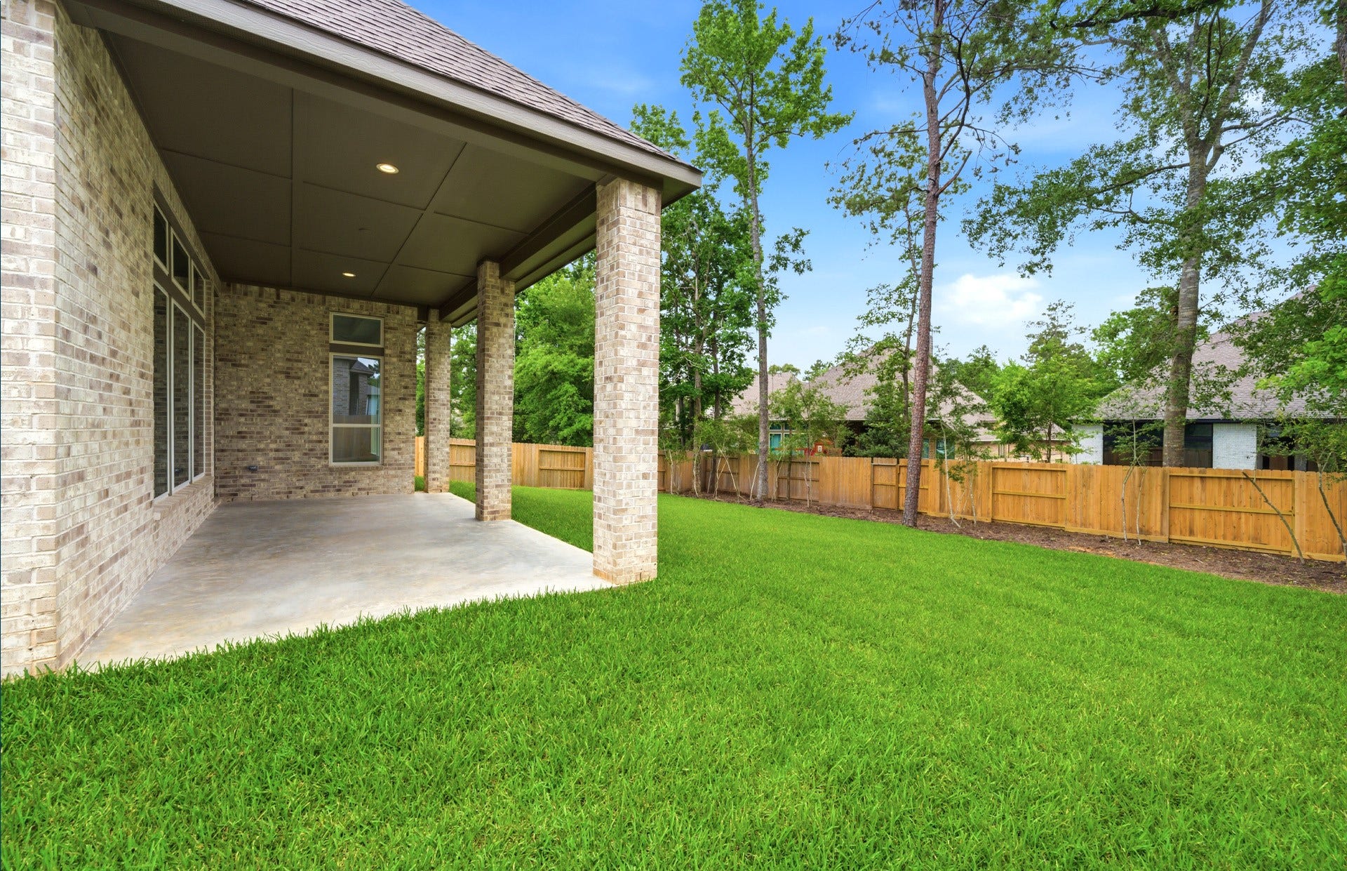 334 Calmato Woods Way, Willis, TX 77318