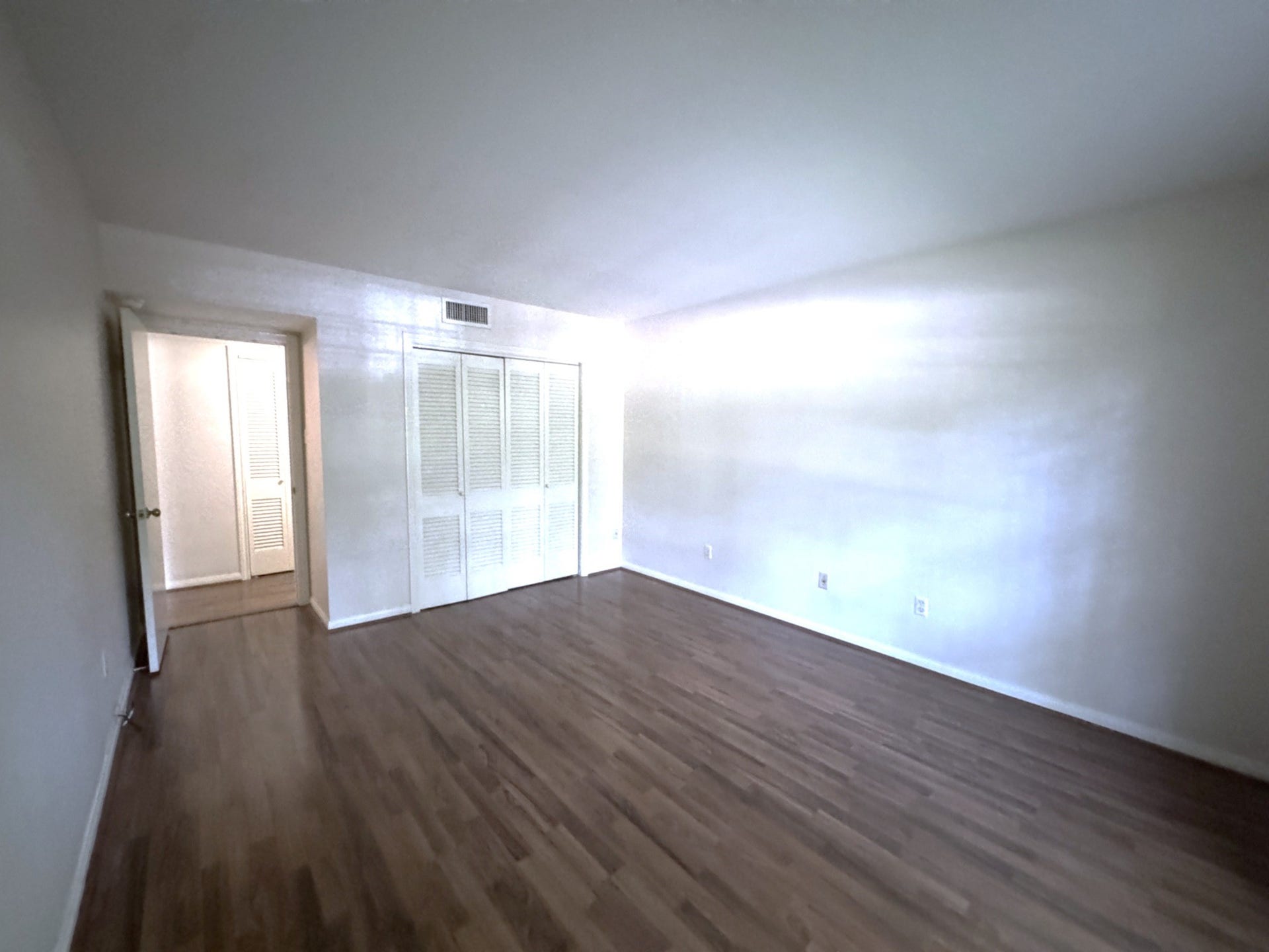 2600 Bellefontaine Street, #A18, Houston, TX 77025 Secondary bedroom with laminate flooring
