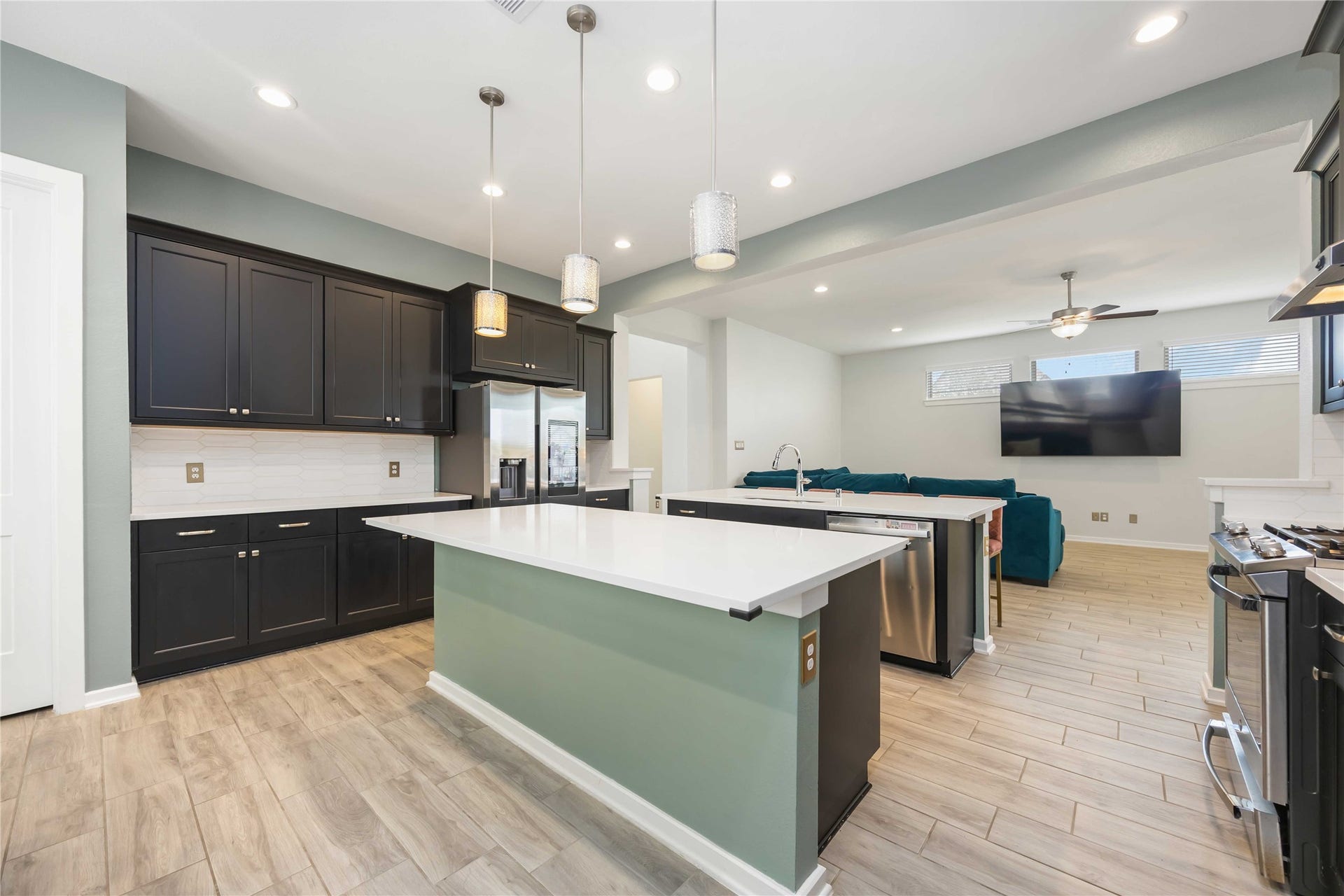 9703 Colorado Street, Manvel, TX 77578 9703 Colorado Street, Manvel, TX 77578