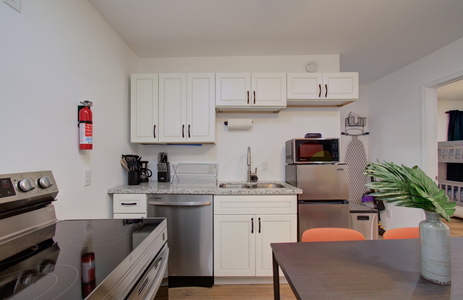 6403 Avenue Street, Houston, TX 77011 6403 Avenue Street, Houston, TX 77011