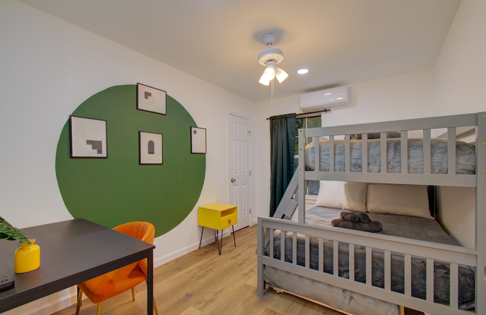 6403 Avenue Street, Houston, TX 77011 6403 Avenue Street, Houston, TX 77011