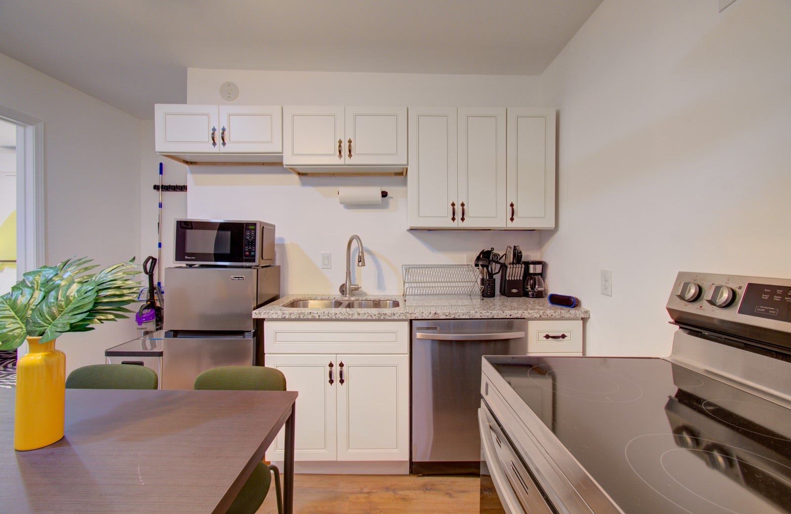 6403 Avenue Street, Houston, TX 77011 6403 Avenue Street, Houston, TX 77011
