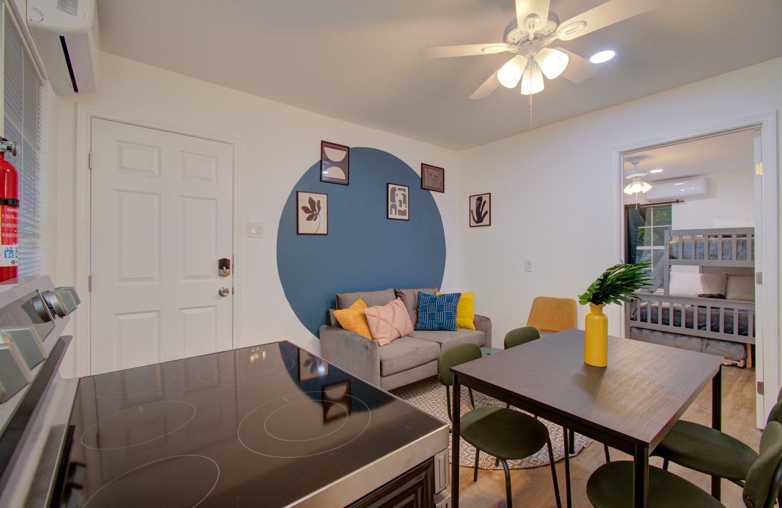 6403 Avenue Street, Houston, TX 77011 6403 Avenue Street, Houston, TX 77011