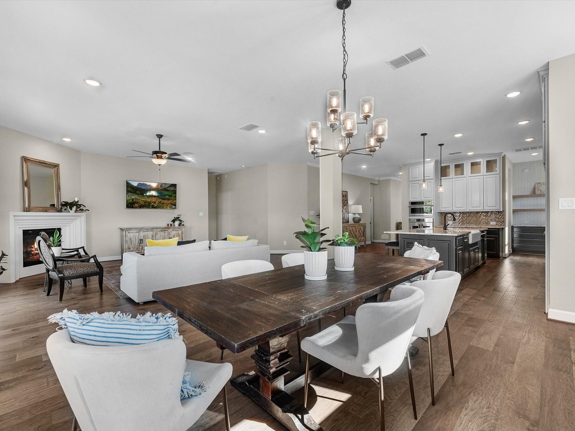3103 Honeysuckle Way, Katy, TX 77493 3103 Honeysuckle Way, Katy, TX 77493