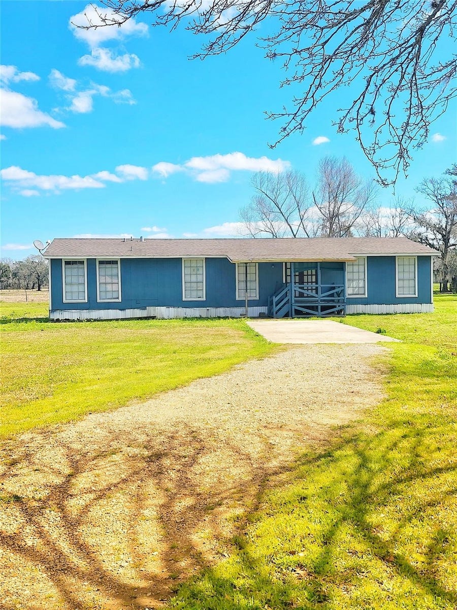 Property photo for 3588 County Road 344, Brazoria, TX
