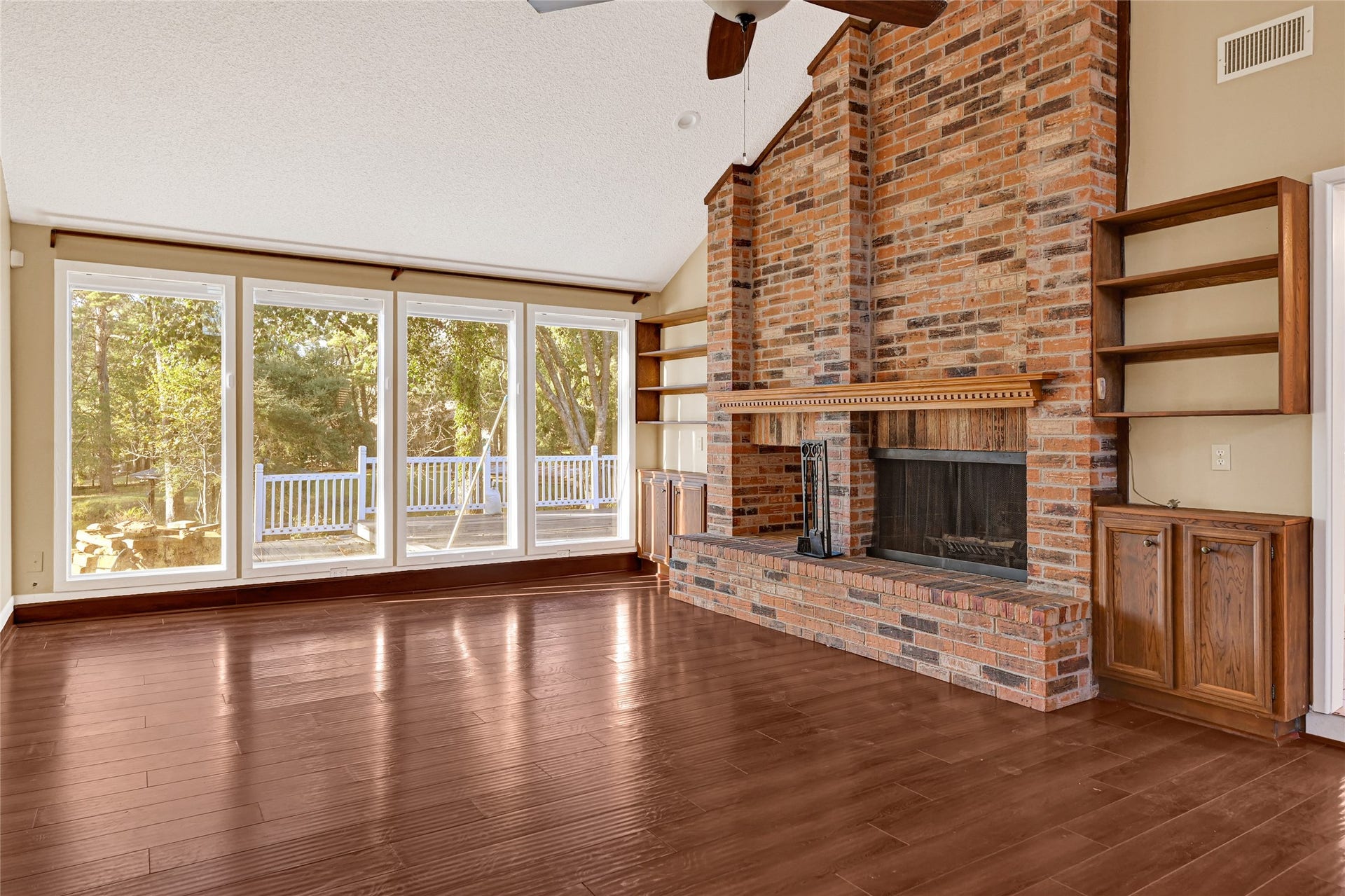2106 White Feather Trail, Crosby, TX 77532 2106 White Feather Trail, Crosby, TX 77532