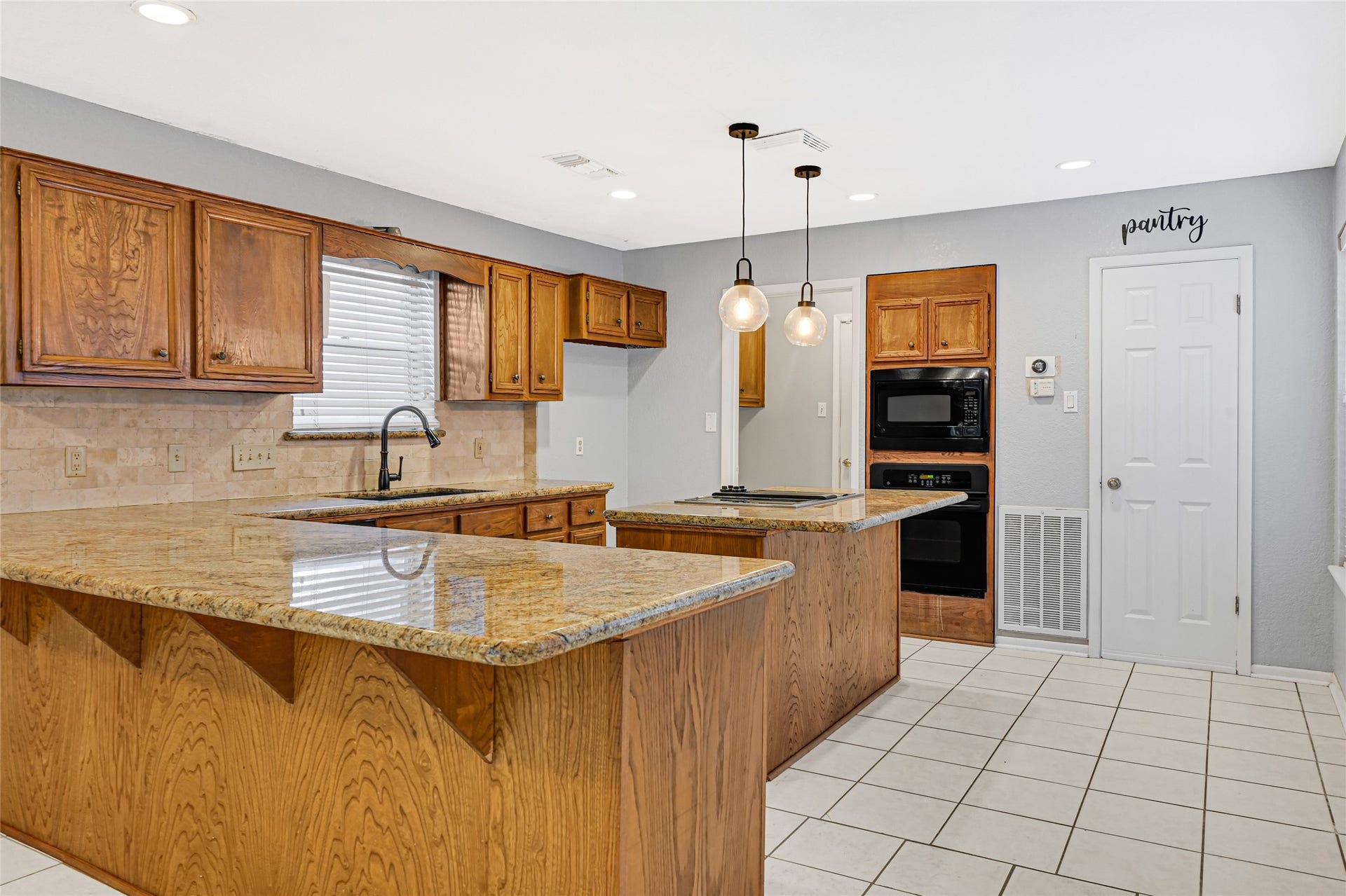2106 White Feather Trail, Crosby, TX 77532 2106 White Feather Trail, Crosby, TX 77532