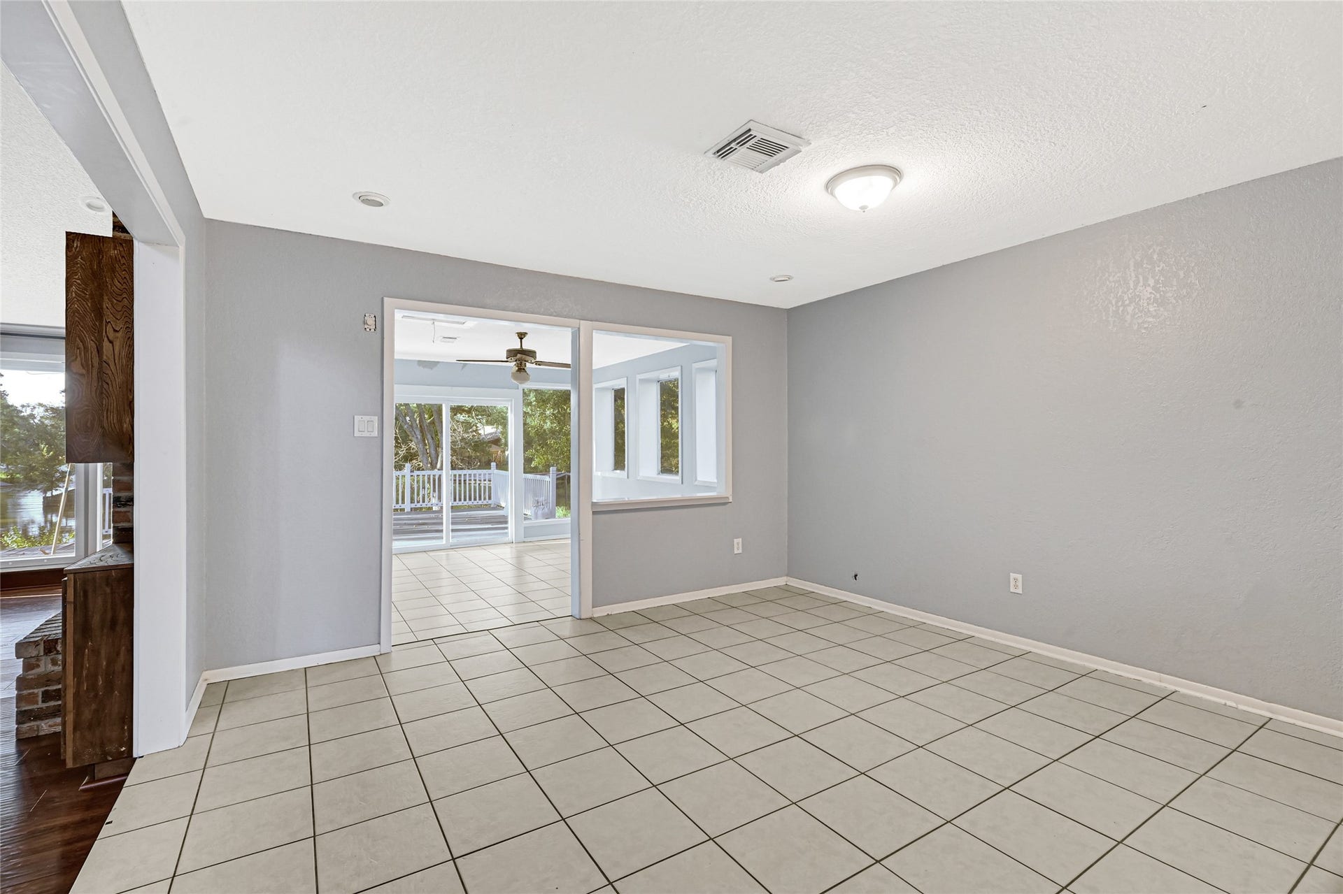 2106 White Feather Trail, Crosby, TX 77532 2106 White Feather Trail, Crosby, TX 77532