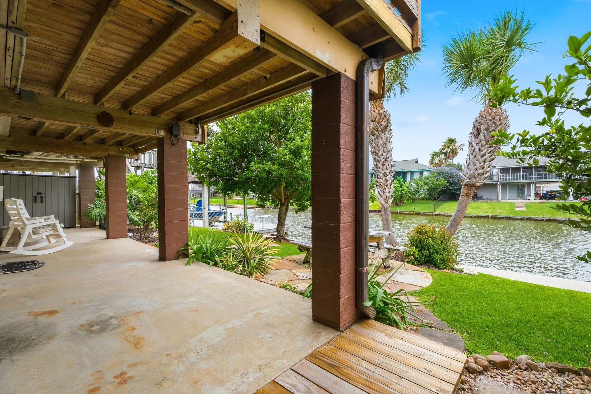 23 N Sandpiper Street, La Marque, TX 77568 23 N Sandpiper Street, La Marque, TX 77568