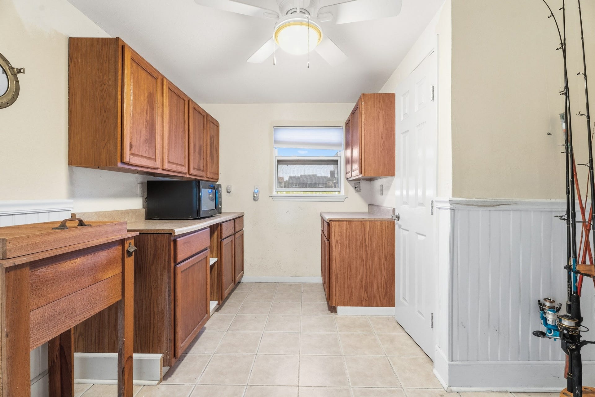 23 N Sandpiper Street, La Marque, TX 77568 23 N Sandpiper Street, La Marque, TX 77568