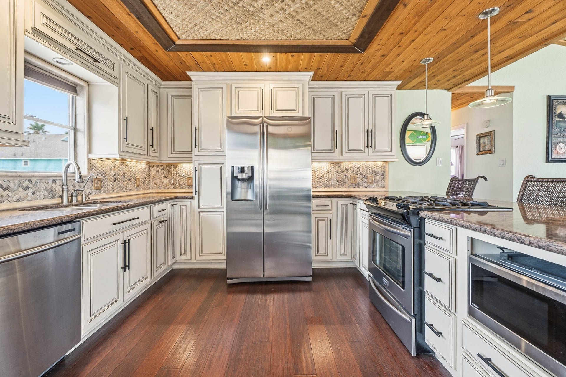 23 N Sandpiper Street, La Marque, TX 77568 23 N Sandpiper Street, La Marque, TX 77568