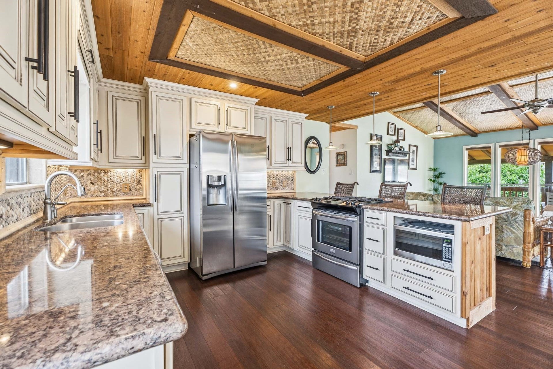 23 N Sandpiper Street, La Marque, TX 77568 23 N Sandpiper Street, La Marque, TX 77568